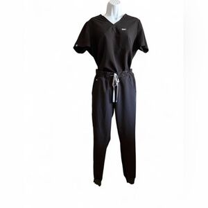 Figs Black Women's scrubs Set